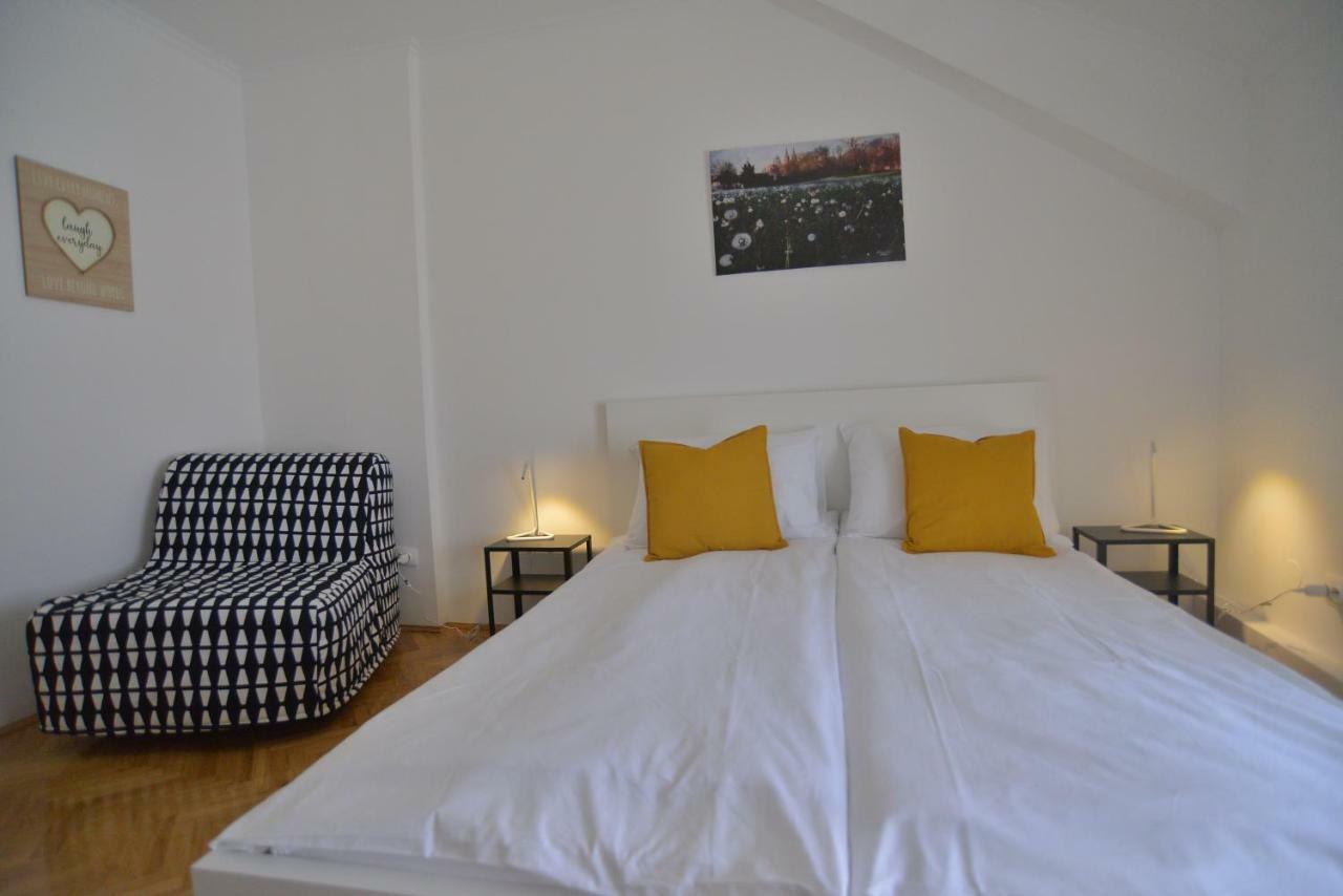 Apartman Lena Dakovo Exterior foto