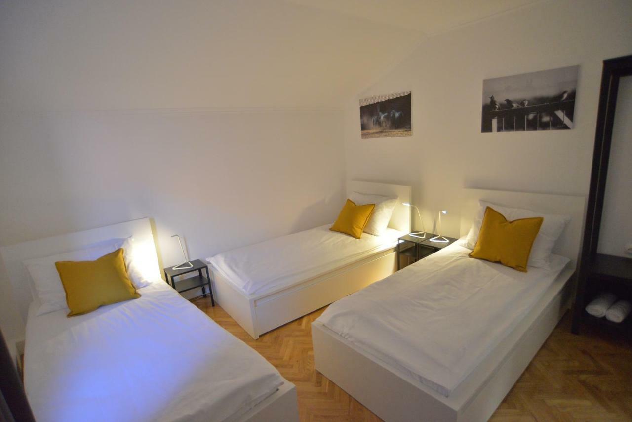 Apartman Lena Dakovo Exterior foto